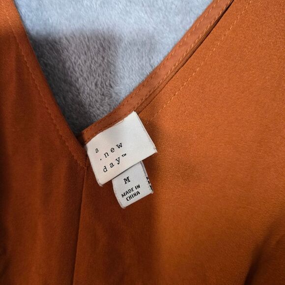 A new day size medium jumpsuit - Picture 8 of 10